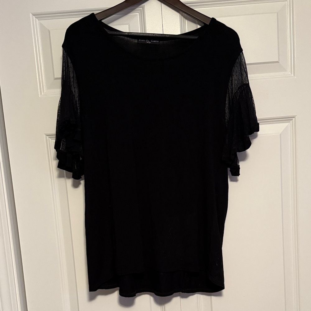 Kim & Cami Elegant Black Short Sleeve Top